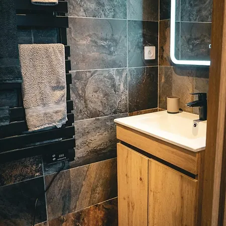Chic & Elegant Proche De La Apartman Yffiniac